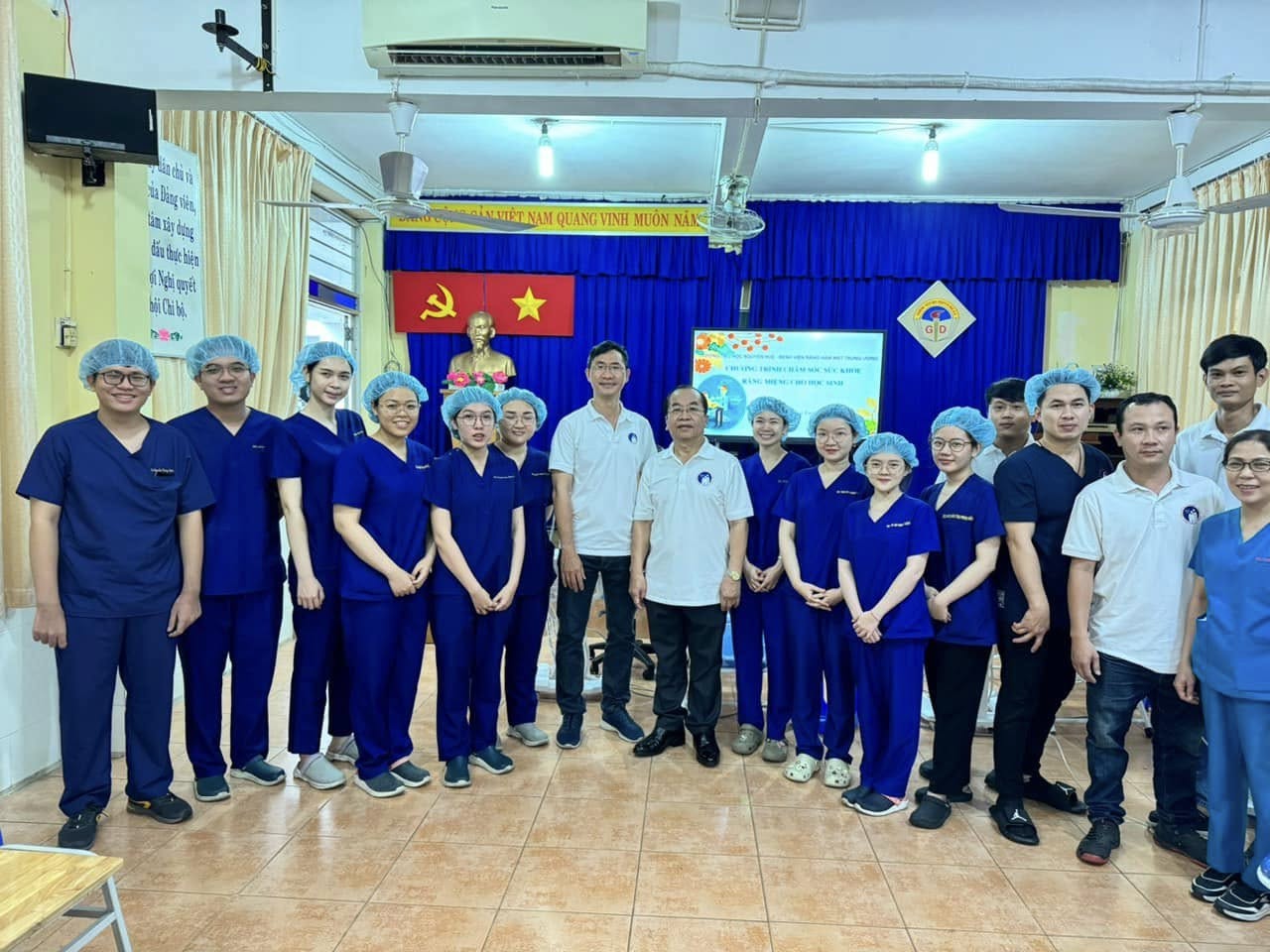 Chương trình Nha học đường tại trường tiểu học thuộc quận 6, Tp. HCM Chương trình Nha học đường tại trường tiểu học thuộc quận 6, Tp. HCM