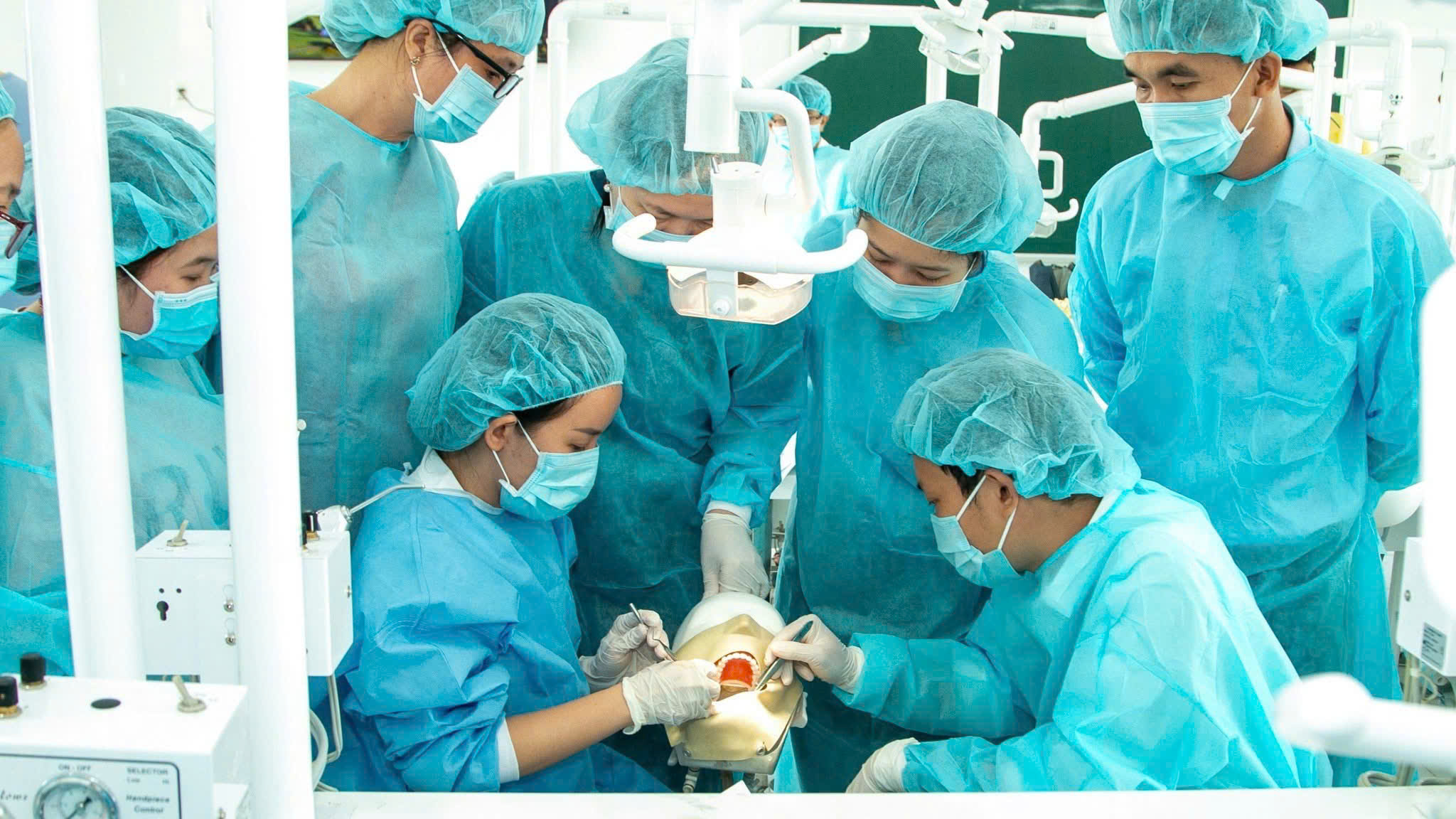 Bệnh viện răng hàm mặt trung ương TPHCM Bệnh viện răng hàm mặt trung ương TPHCM
