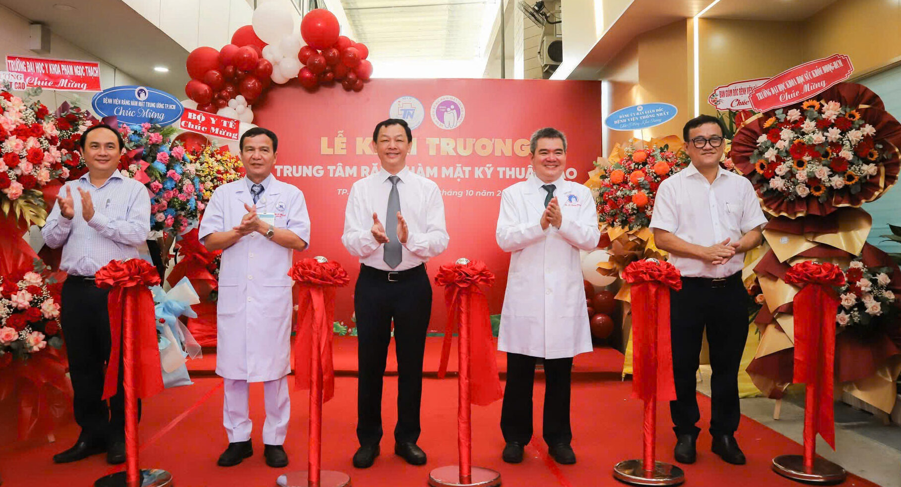 KHAI TRƯƠNG TRUNG TÂM RĂNG HÀM MẶT KỸ THUẬT CAO