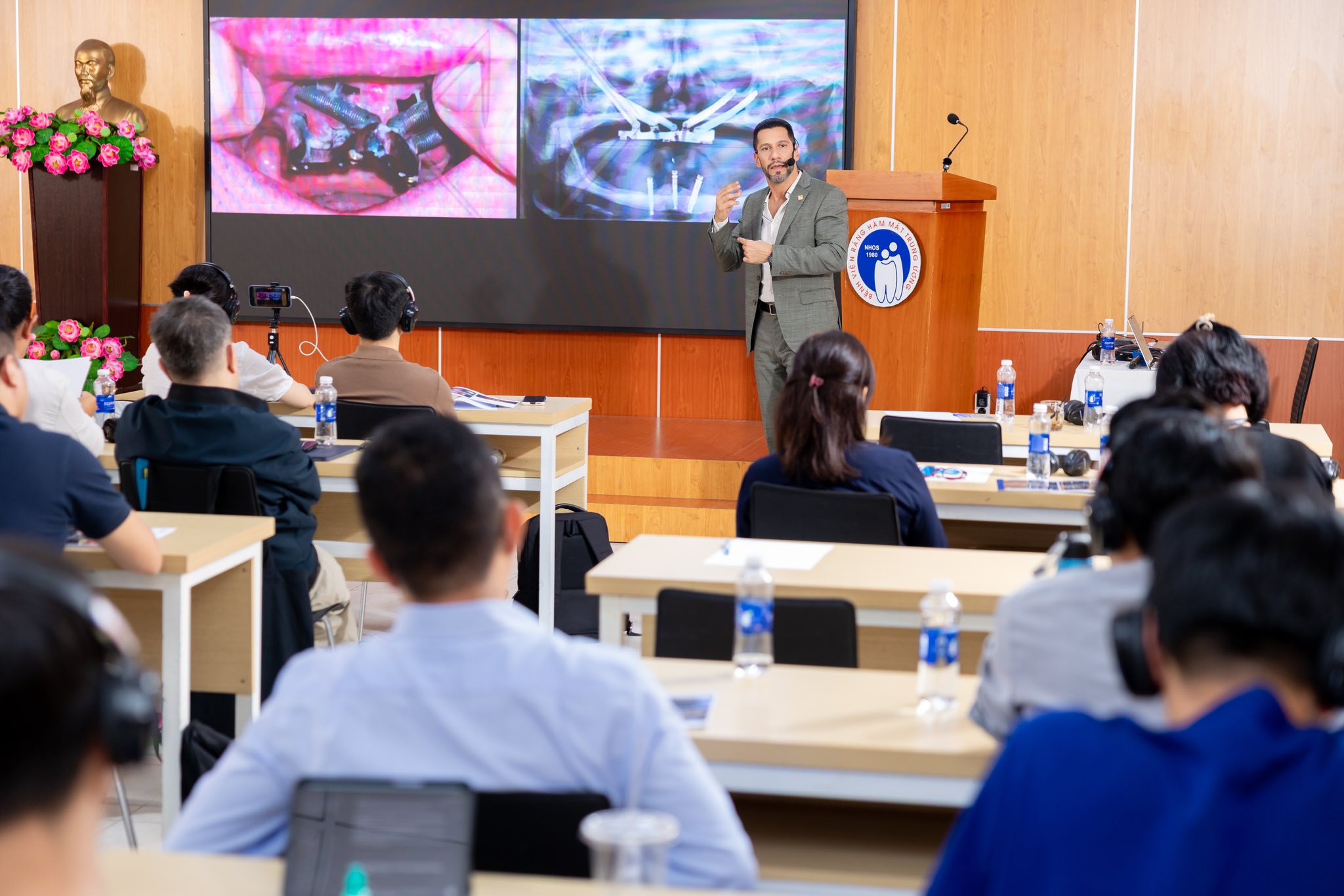 Khoá đào tạo bồi dưỡng ngắn hạn: “Phẫu thuật cấy ghép nha khoa implant xương gò má”, ngày 04-05/12/2025