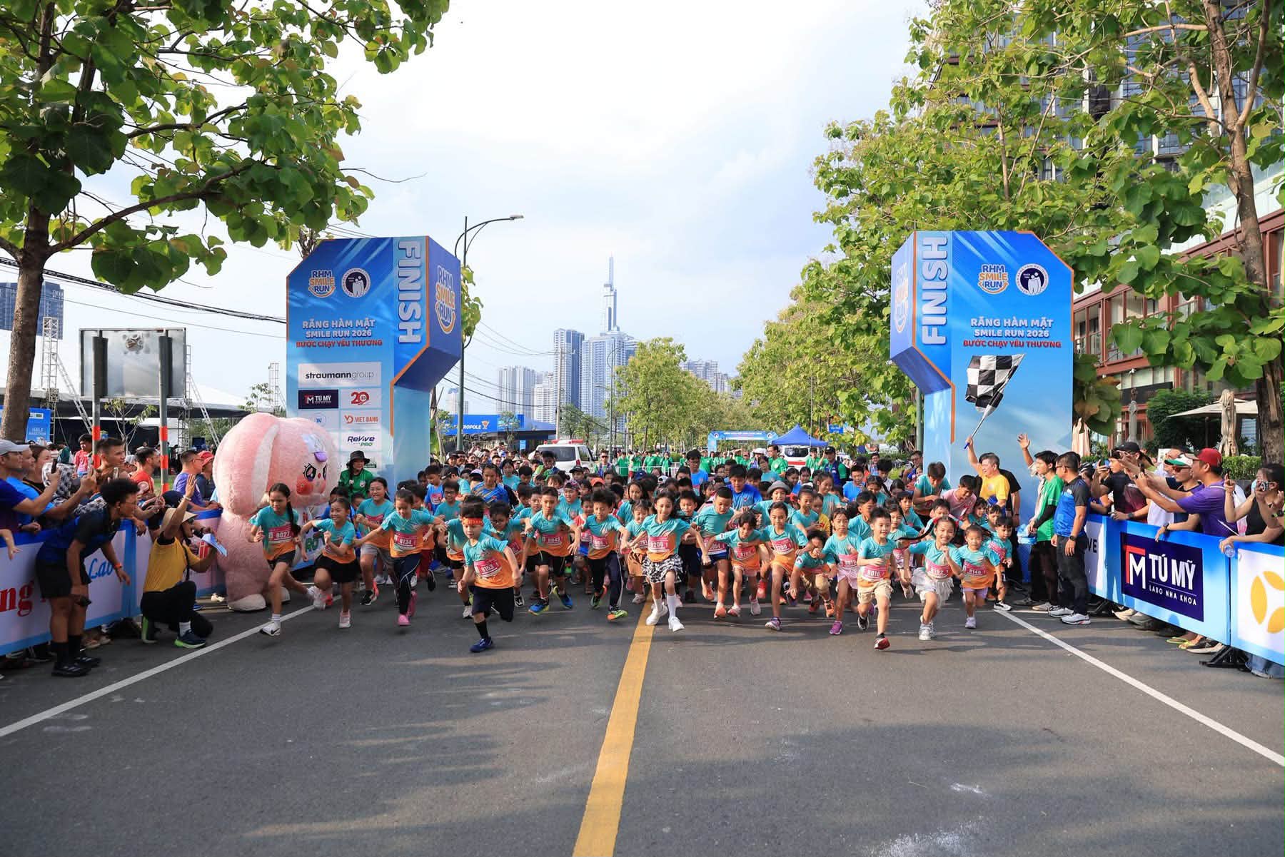 KHAI MẠC GIẢI CHẠY THIỆN NGUYỆN RĂNG HÀM MẶT SMILE RUN 2026